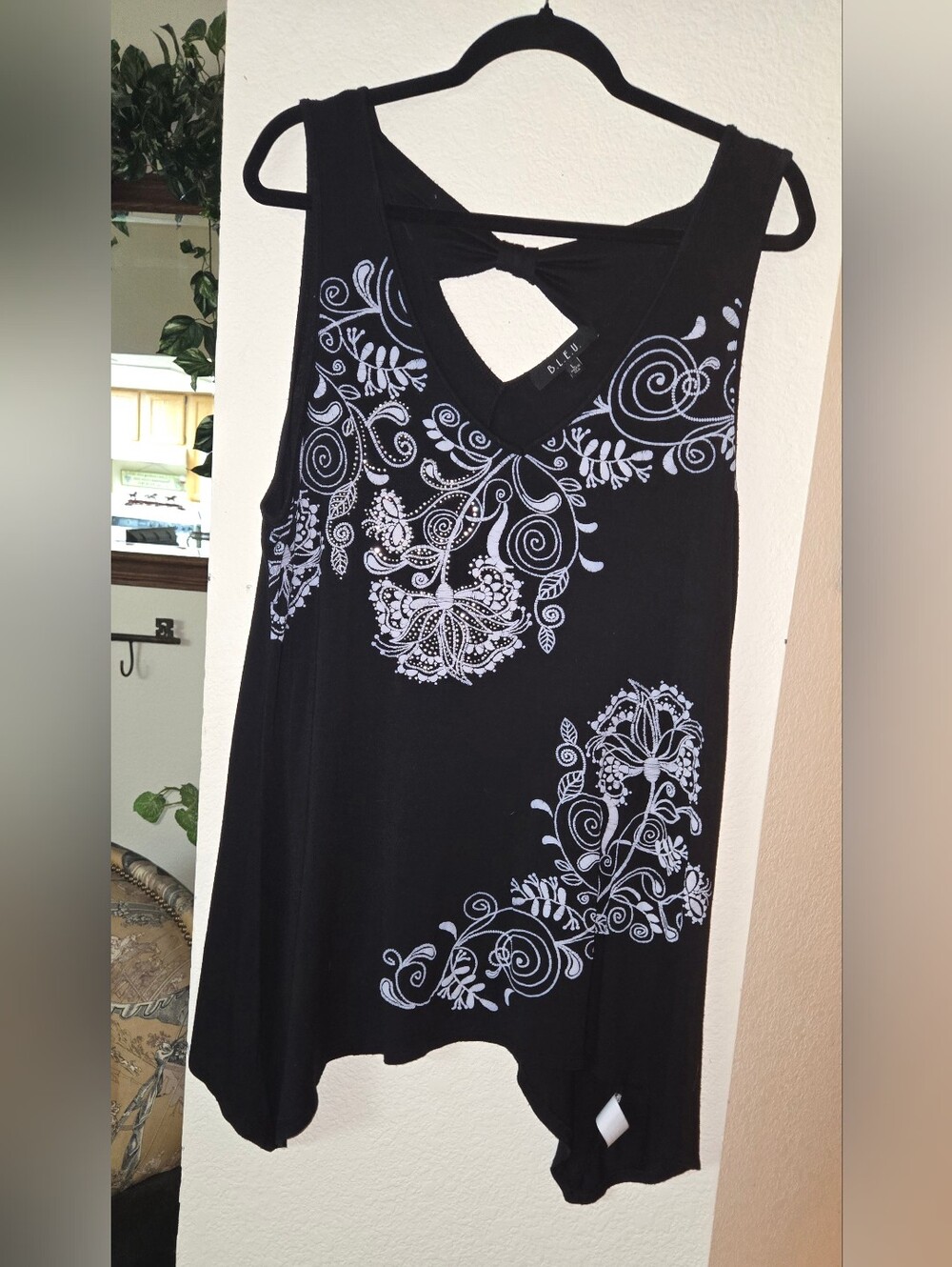 Tank, Long, Sz L. Beaded Front